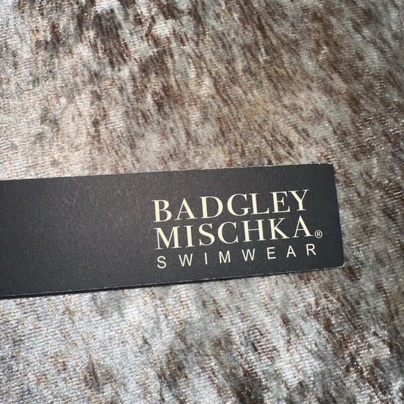 Size XS swimsuit. One piece. - Picture 2 of 4